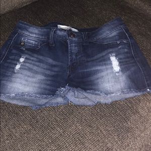 KanCan cut off denim jean shorts, size M